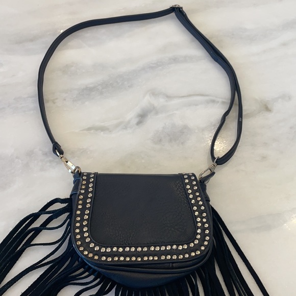 Vintage handbag with fringe. Adjustable and removable shoulder strap - Picture 2 of 11